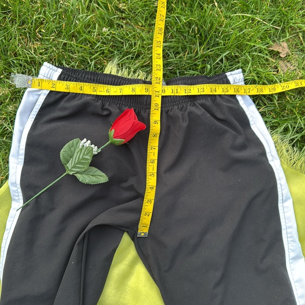 ✔️ NIKE; Black Work Out; Hang Out Pants w/White Side Stripes in Misses Size Lg!! - Picture 9 of 11